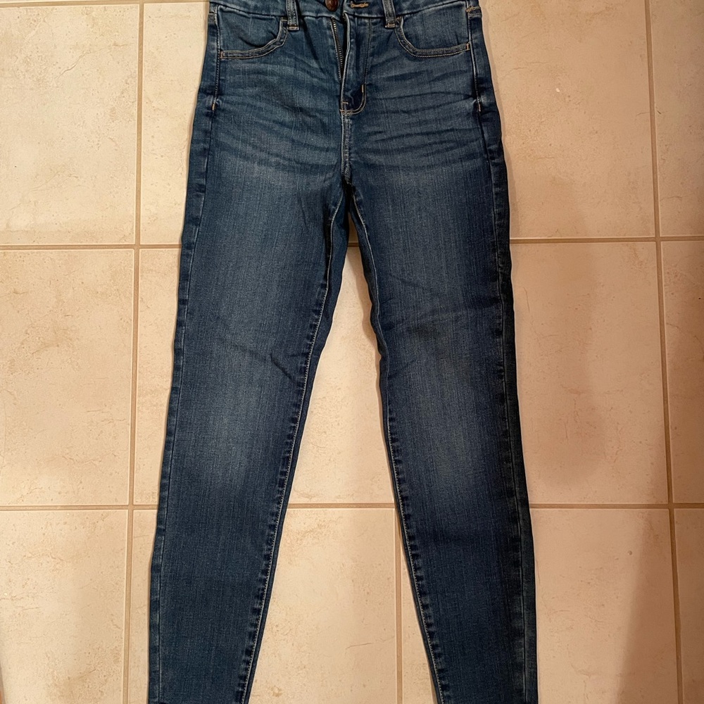 Skinny high rise American Eagle Jeggings, size 2.